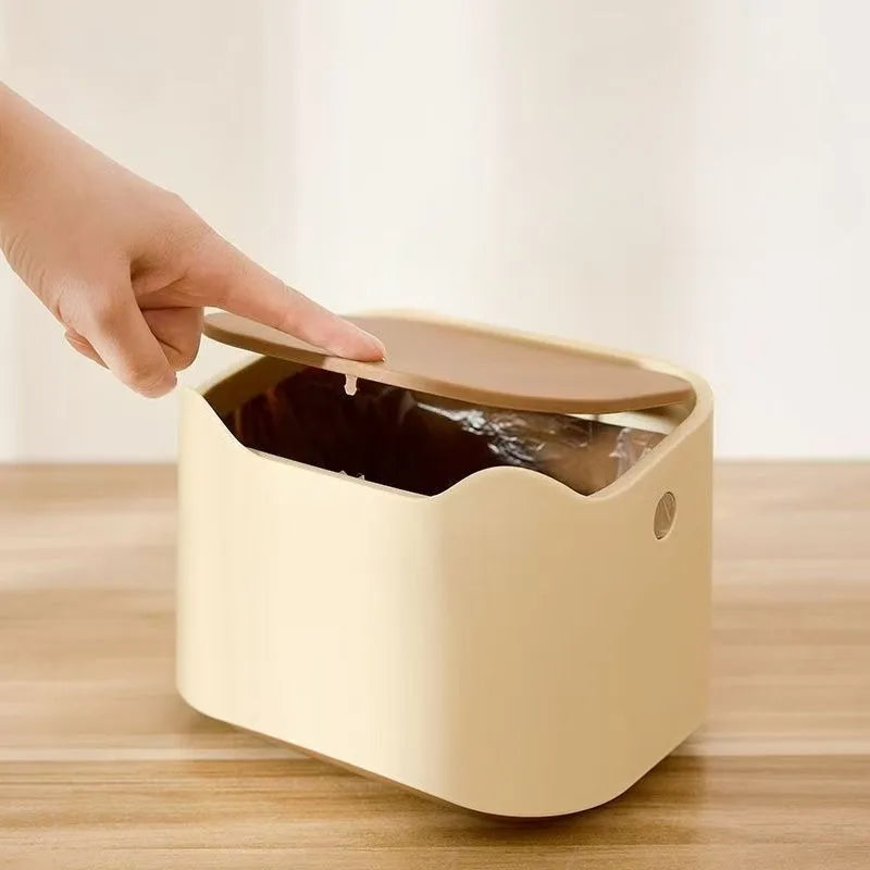 Litter bin for cat litter, odour-proof, closed mini cat litter bin, pet toilet product, deodorising device